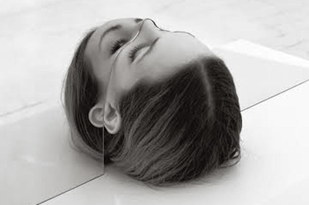 ČOVEK SENKA PREPORUČUJE: Ovo je pet albuma koje bi trebalo da preslušate danas (AUDIO)