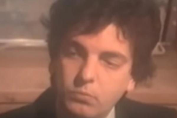 GLUMIO JE U ZANINOM SPOTU ZA PESMU DODIRNI MI KOLENA! Bio je najbolji frajer, a onda - SMRT! Ovo je prava ISTINA