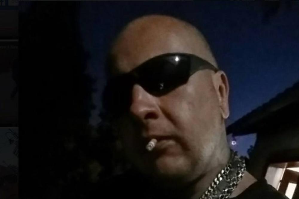 PUŠKA U RUCI I U MASKIRNOM ODELU, BIZA OBJAVIO SLIKU! Ovako je izgledao u VOJNOJ POLICIJI na Kosovu!(FOTO)