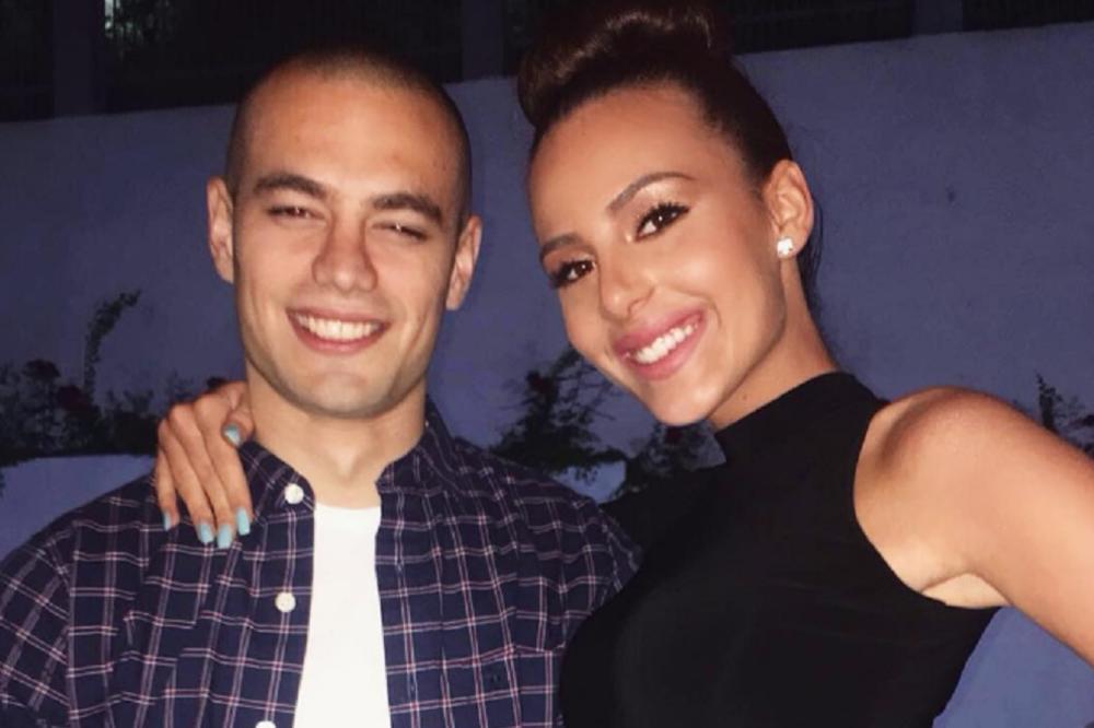 MAŠA SNIMALA BRATA, OVAKO SE SLAVI U DOMU TERZIĆA! Anastasijin bivši ostao pocepane majce, njoj poslao PRVU PORUKU?