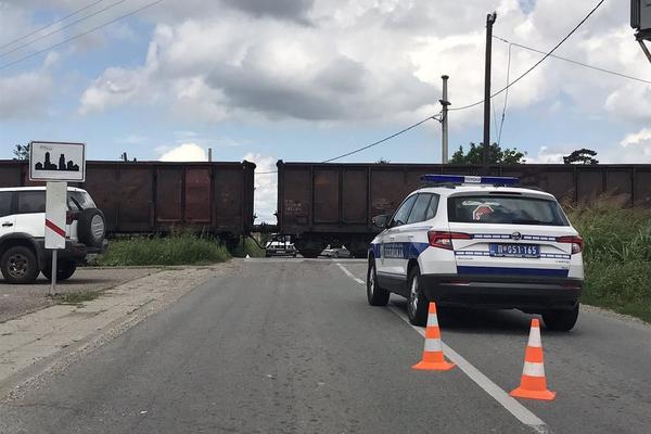 MAŠINOVOĐA JE SVIRAO, ALI JE BILO UZALUD: Oglasile se i Železnice Srbije o STRAVIČNOJ tragediji u Šapcu