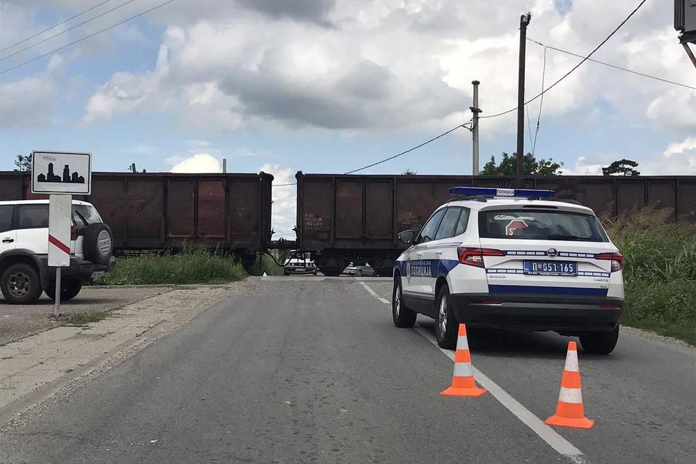 MAŠINOVOĐA JE SVIRAO, ALI JE BILO UZALUD: Oglasile se i Železnice Srbije o STRAVIČNOJ tragediji u Šapcu