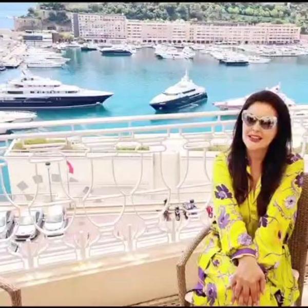 HIT! Pogledajte kakvu masku nosi Dragana Mirković! (FOTO)