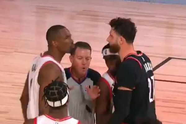 IBAKA DOBIO OD NURKIĆA PREKO... Umalo tuča na terenu, Jusuf se vratio i neće da se sklanja nikome!