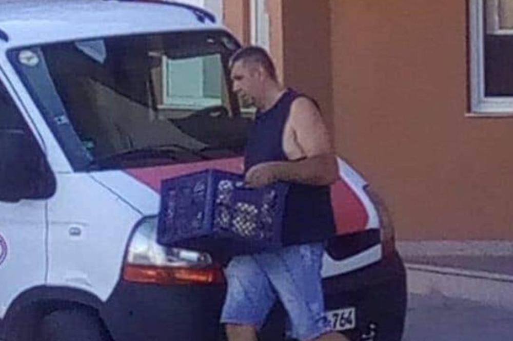 JAVILA SE LEGENDA KOJA RADI KAO DOSTAVLJAČ DA BI PREHRANILA PORODICU: Zovu me i čude se, ali meni nije ništa čudno!