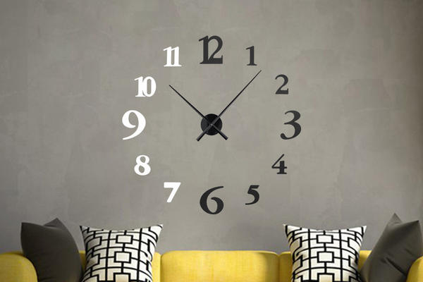 NAJTRAŽENIJI CRNO-BELI 3D SAT NA VELIKOM SNIŽENJU: Za samo 1.790 dinara može biti vaš!