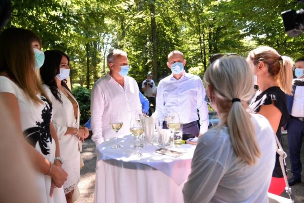 LONČAR SE SASTAO SA ZDRAVSTVENIM RADNICIMA KOJI RADE U KOVID BOLNICAMA: Pomozite onima koji rade u crvenim zonama