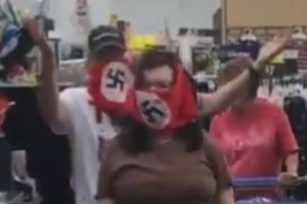 LUDACI UPALI U PRODAVNICU SA NACISTIČKIM SIMBOLIMA PREKO LICA! Objašnjenje za to im je NEVEROVATNO! (VIDEO)