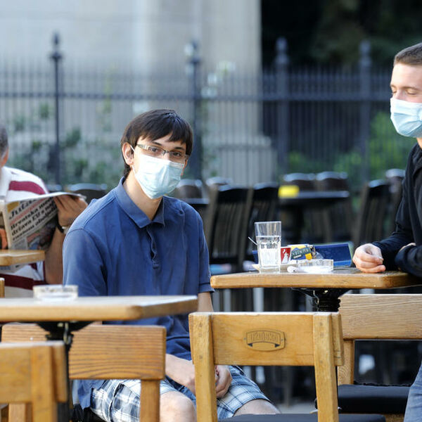 MLADI I U ZAGREBU PRAVE PROBLEME: Okupili su u centru, igrali i pevali!