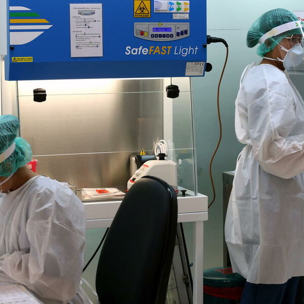 LOŠE VESTI: Otkriveno zašto je prekinuto ispitivanje Oksfordske vakcine! RAZLOG JE UŽASAN