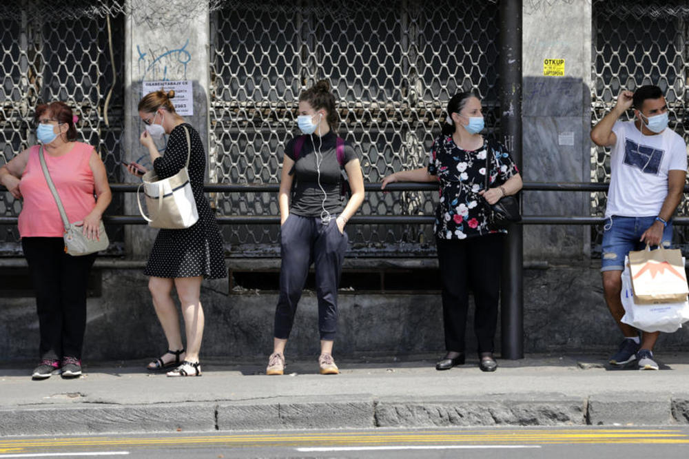 DO POLA MILIONA ĆETE PLATITI ODMAH AKO SE NE DRŽITE PROPISANIH MERA: Isplivale cifre kazni za nenošenje maski
