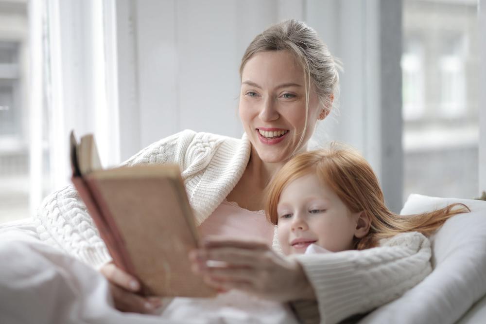 DVANAEST RAZLOGA DA SVOM DETETU DATE KNJIGU a ne tablet ili telefon