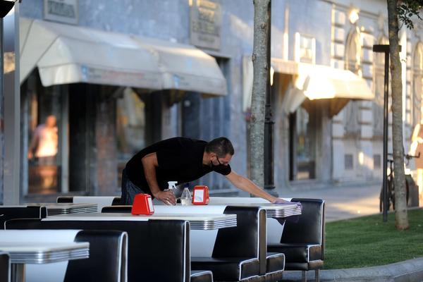 U AVGUSTU MNOGO MANJE STRANIH TURISTA NEGO PROŠLE GODINE: Evo šta je korona uradila turizmu u Srbiji