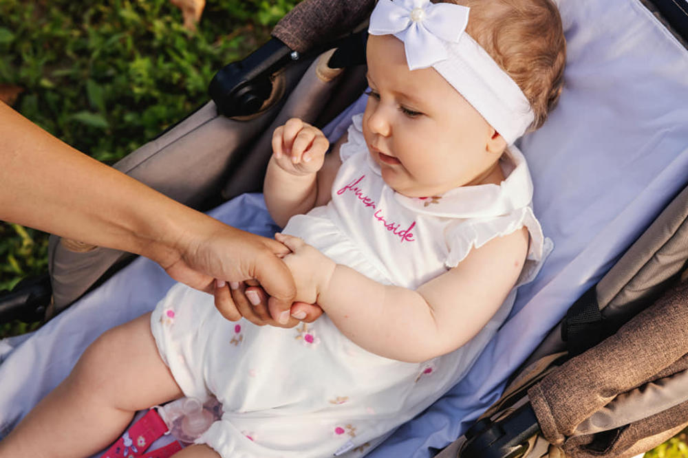 DA NIKAD VIŠE ROĐENDAN NE DOČEKAŠ BEZ BATE I TATE: Lana puni GODINU DANA i spremna je za NAJSKUPLJI LEK NA SVETU!