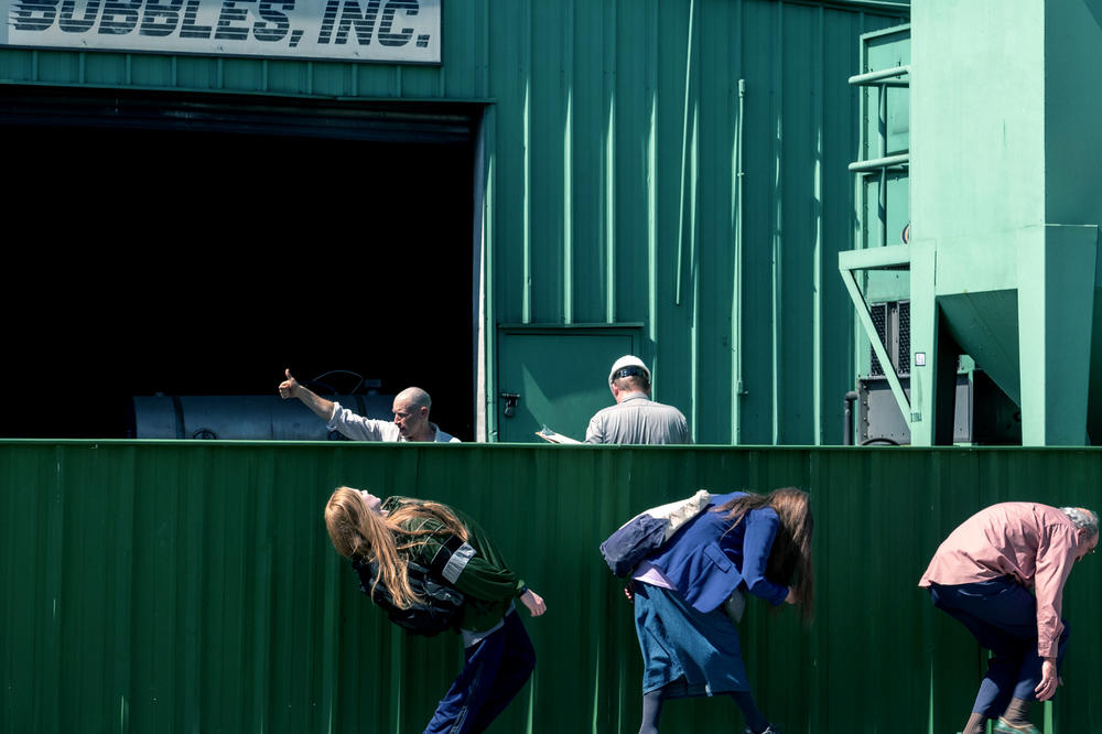 Novi film Mirande Džulaj "Kajillionaire" (Multimilioner) - ozbiljna komedija o rupama u sistemu