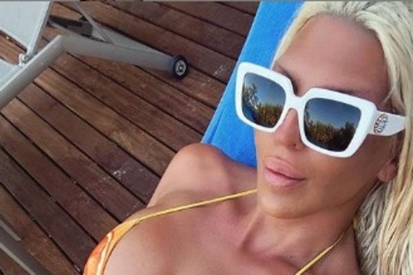 KARLEUŠA U SVAĐI SA FANOVIMA NA INSTAGRAMU ZAPENILA: Moji mišići nisu pali s Marsa, niti ih je stvorio doktor