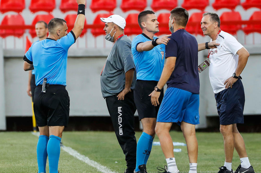 MILOŠEVIĆ OPET NIJE DAO IZJAVU POSLE MEČA, TRENER NAPRETKA BESNEO: Zbog čega sve ovo?! Šta će Partizanu poklon?!