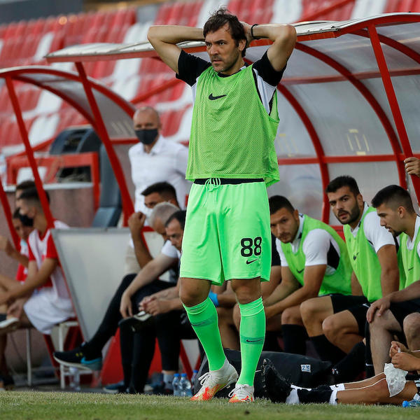 STOJKOVIĆ HITNO TESTIRAN NA KORONAVIRUS: Ima 3 dana temperaturu i sve ostale simptome, čitav tim je u opasnosti!