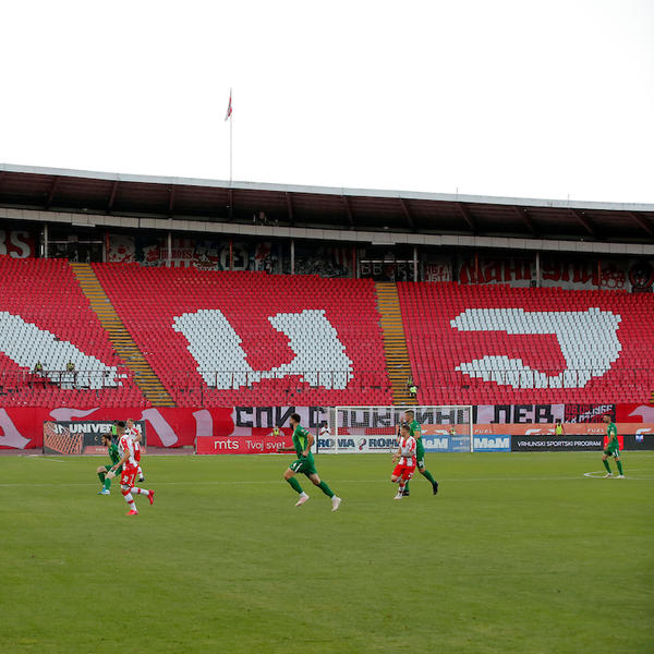 MIRNO SPAVAJ, LAVE! Marakana je prazna, ali transparent Delija je tu!