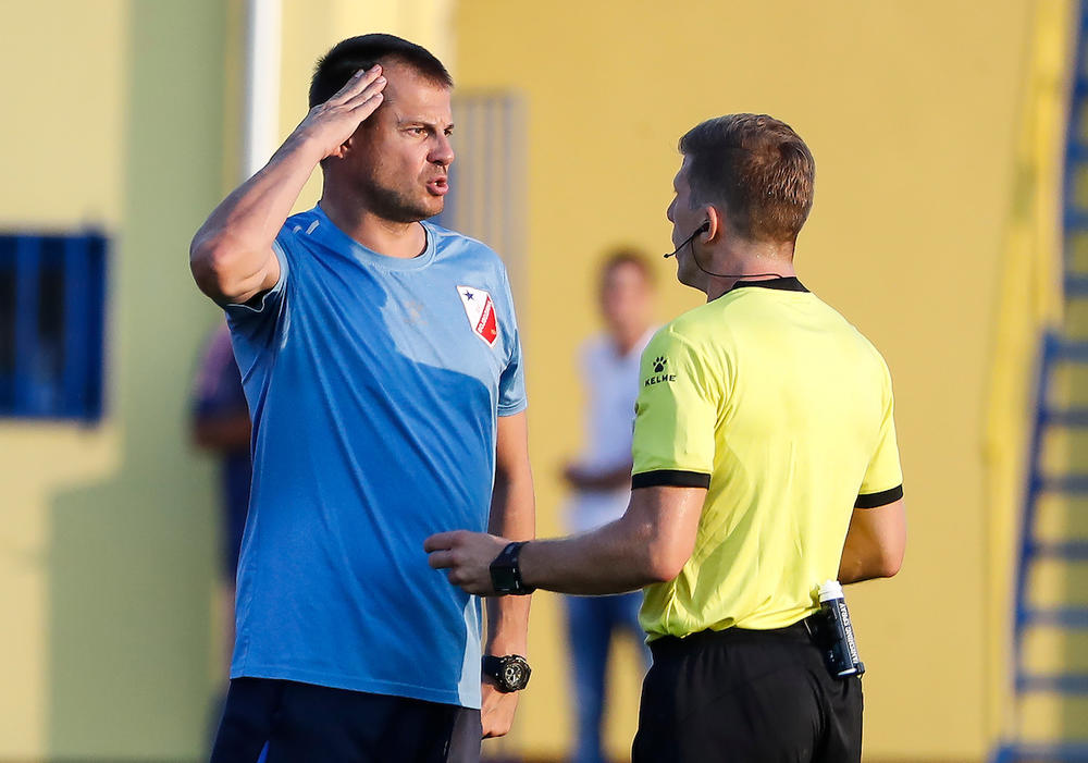 Nenad Lalatović i sudija Novak Simović  