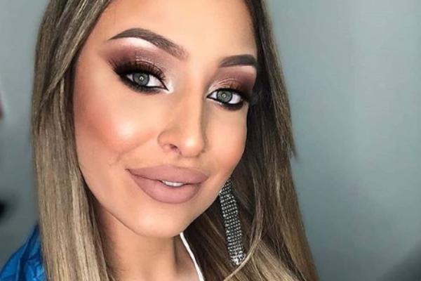 I LUNA OTIŠLA U STARLETE, SKINULA SE, ISTAKLA SVOJ NAPUNJEN SILIKONOM DEO TELA! Posle plastičnog hirurga nove slike