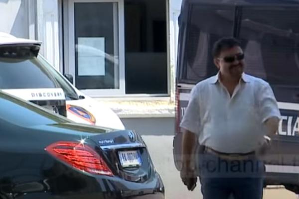 BAHATI ALBANAC KRIO KORONU, TAKAV POKUŠAO DA NAPUSTI ZEMLJU: Na granici ga sačekalo OVO, KAKAV HOROR!