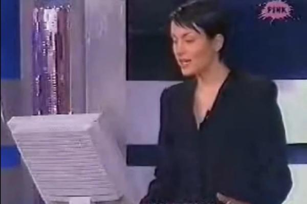 ONA JE BILA PRVI SRPSKI VIRAL! Stropoštala se u PINKOVOM STUDIJU, na nju pala i SCENOGRAFIJA: Gde je sada Sanja?