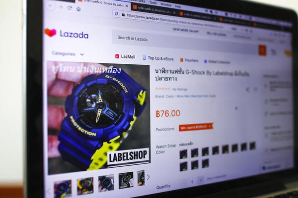 UMESTO NA TEZGAMA, ŠVERCERI ROBU "VALJAJU" PO INTERNETU: Ove godine oduzeto skoro MILION proizvoda!