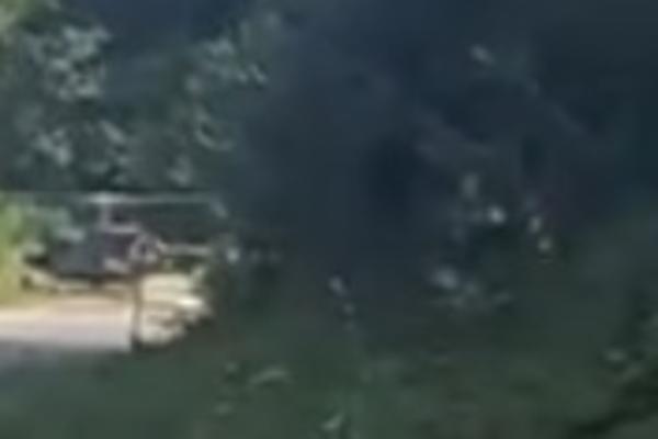 OVAJ HELIKOPTER JE DONEO VAKCINU PROTIV KORONE? Najmisterioznije sletanje čudne letelice usred KRAJINE! (VIDEO)