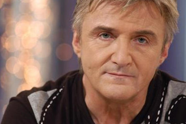 IZA NJEGA SU OSTALI HITOVI KOJE ĆE PAMTITI I BUDUĆE GENERACIJE: Ove PESME su stvorile LEGENDU od DUJMIĆA (VIDEO)