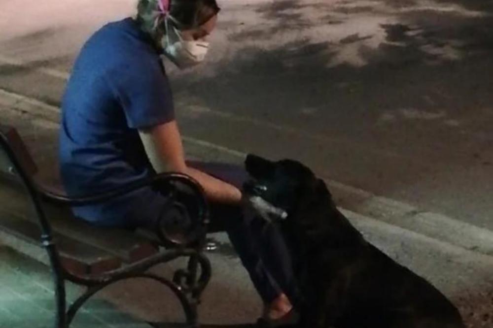SVA HUMANOST STALA U JEDNU SLIKU: Pogledajte šta radi medicinska sestra nakon smene u Infektivnoj klinici (FOTO)