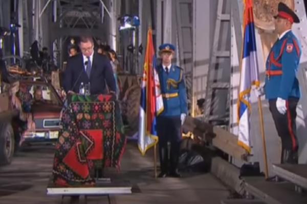 EMOTIVNO OBRAĆANJE VUČIĆA: Krajišnici, IZVINITE jer 1995. niste mogli da uđete TRAKTORIMA U BEOGRAD! (VIDEO)