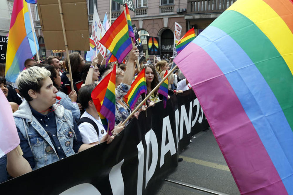 EVROPRAJD LJUBAVI ĆE SE OVE GODINE ODRŽATI U BEOGRADU: Otkrivamo koji POZNATI SRBI će šetati na povorci!
