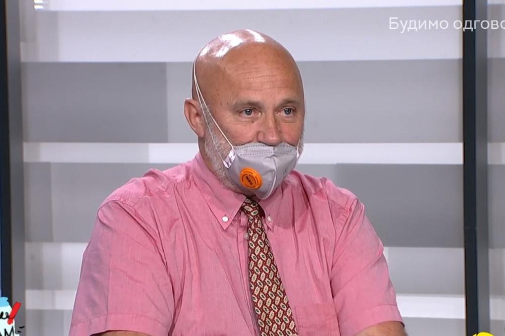 ATOMSKI RAT POČINJE U NAREDNA 72 SATA, TRAŽITE NAJBLIŽE SKLONIŠTE! Zaboravite maserati, dr Belojević BRILJIRA