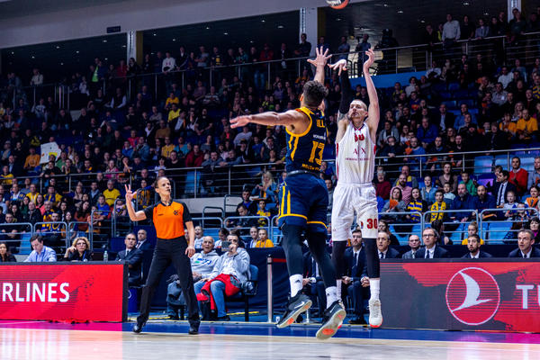 PAO SE POJAČAO: U Atinu stigao Vajt!