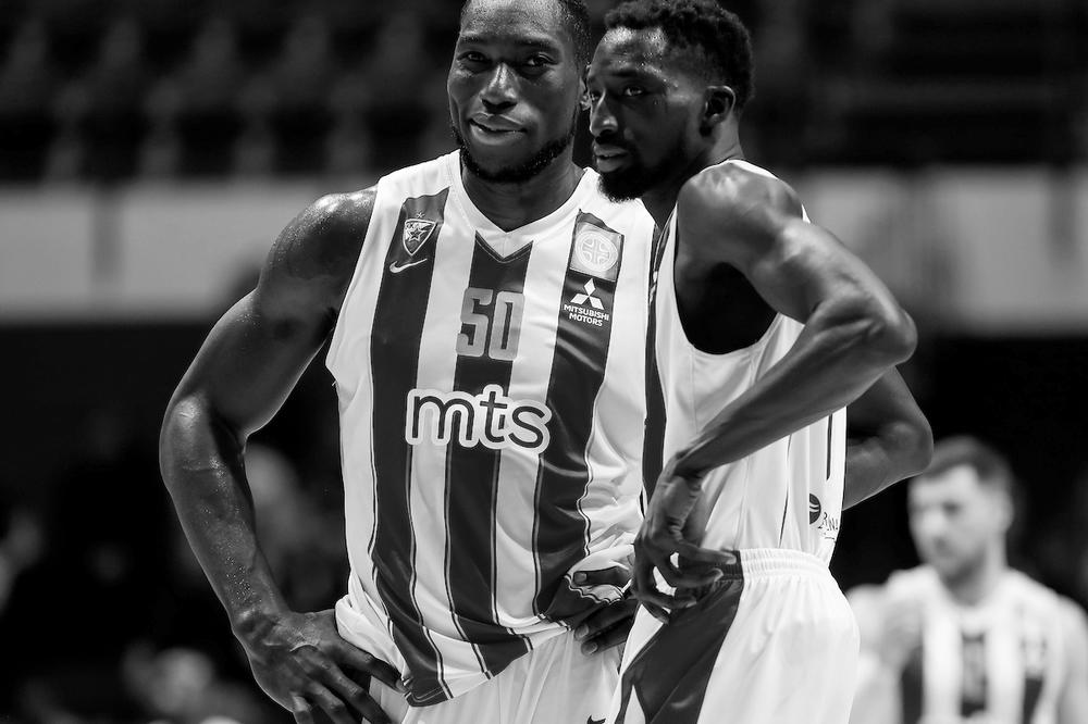 SVANUO JE JEDAN OD NAJGORIH DANA ZA PORODICU MAJKLA ODŽA: Sigurno su u TEŠKOM STANJU danas... TUGA!