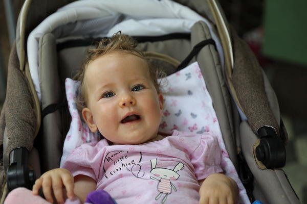 PONADAMO SE, A LOŠE VESTI OPET DOĐU: Novac za malu Lanu (1) je već skupljen, ali je ona DVA MESECA U BOLNICI!