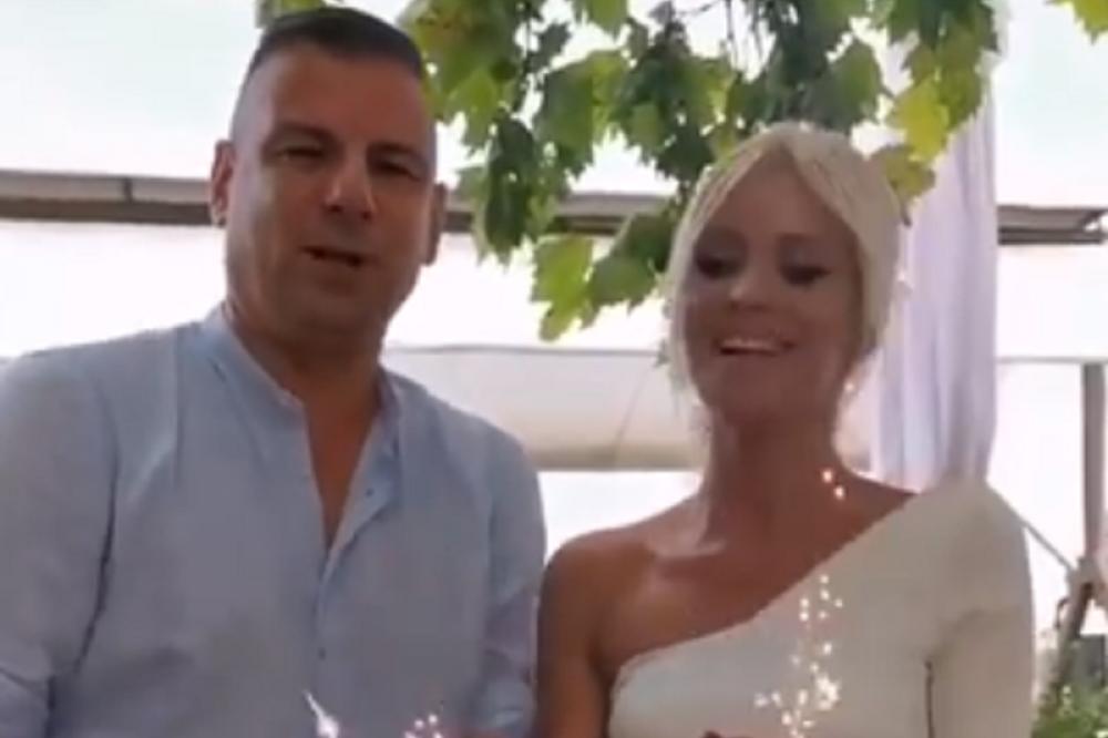 OŽENIO JE PRAVU BOMBETINU! Leontinin bivši muž treći put stao na ludi kamen: Pogledajte kako su izgledali