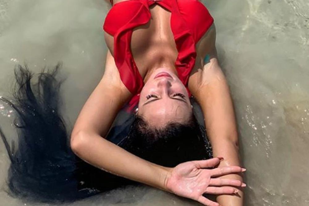 VERENIK JE EX RIJALITI ZVEZDU PREVARIO PRED CELOM SRBIJOM! Oporavila se od sramote, sad je trudna i ima novi biznis