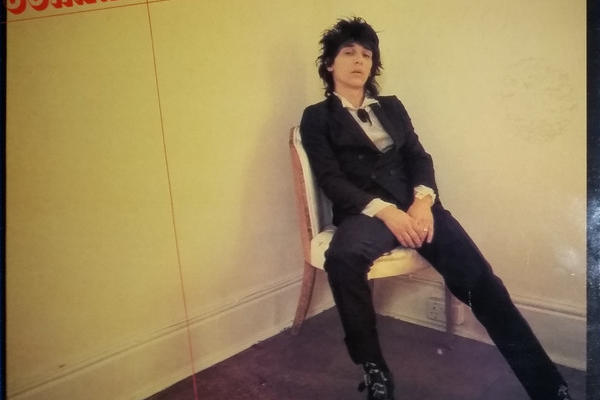 ČOVEK SENKA PREPORUČUJE: Ovo je pet albuma koje bi trebalo da preslušate danas (AUDIO)