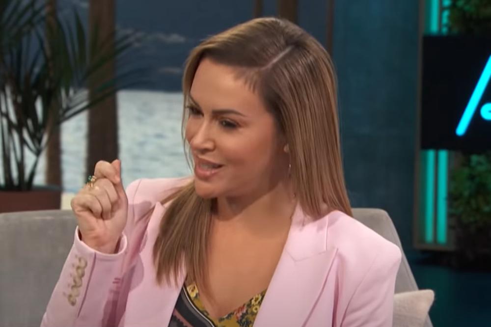 GLUMICI URAĐEN I DRUGI ABORTUS, POTREŠENA, KAZNIĆE JE BOG! Bila je na pilulama, ali je nisu spasile