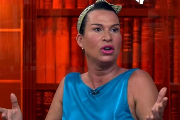 VODITELJKA DALA OTKAZ I POKAZALA GLEDAOCIMA SREDNJI PRST! Žestoke scene i INCIDENT u emisiji na Hepiju!