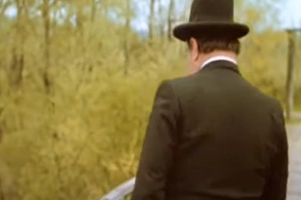 NJEGOVE REPLIKE IZ FILMOVA SE JOŠ UVEK PAMTE! Svi ste ga obožavali, a današnji dan je posebno VAŽAN!