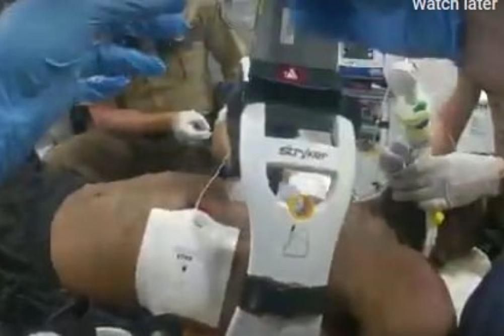 KAMERA NA UNIFORMI SNIMILA JE FLOJDOVU SMRT IZ NAJNOVIJEG UGLA: Vide se suze i reanimacija, ovo je HOROR!