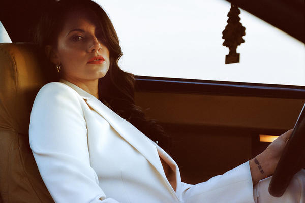 NELLYBOMBS: DANA AVE