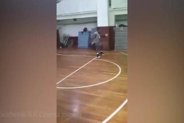 POJAVIO SE STRAVIČAN SNIMAK PRED ODŽOVU SMRT: Kamera zabaležila fatalni trening na stadionu Partizana!