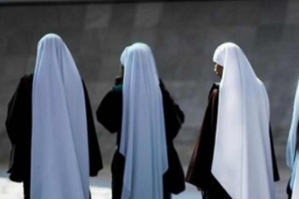 BLUDNA ČASNA SESTRA JE SA 13 GODINA OTIŠLA U MANASTIR! Nije više mogla da izdrži, ovo je radila muškarcima!