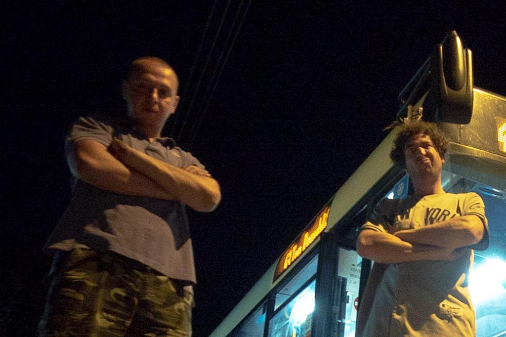 AJS NIGRUTIN I JANKARA OBJAVILI SU NOVU PESMU I SPOT: KOTEŠKI BLUZ