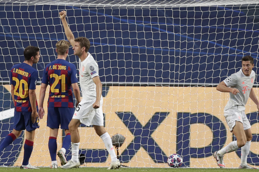 OVO JE GORE NEGO KAD IH JE DEJO PONIŽAVAO: Najtužnija noć u istoriji Barselone, svim igračima preti otkaz!