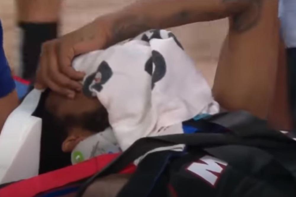 SCENA JE BILA JEZIVA: Igraču Majamija fiksirali vrat i izneli ga na nosilima posle sudara s bivšim igračem Mege!